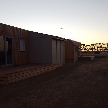Lara Lodge Bagian luar foto