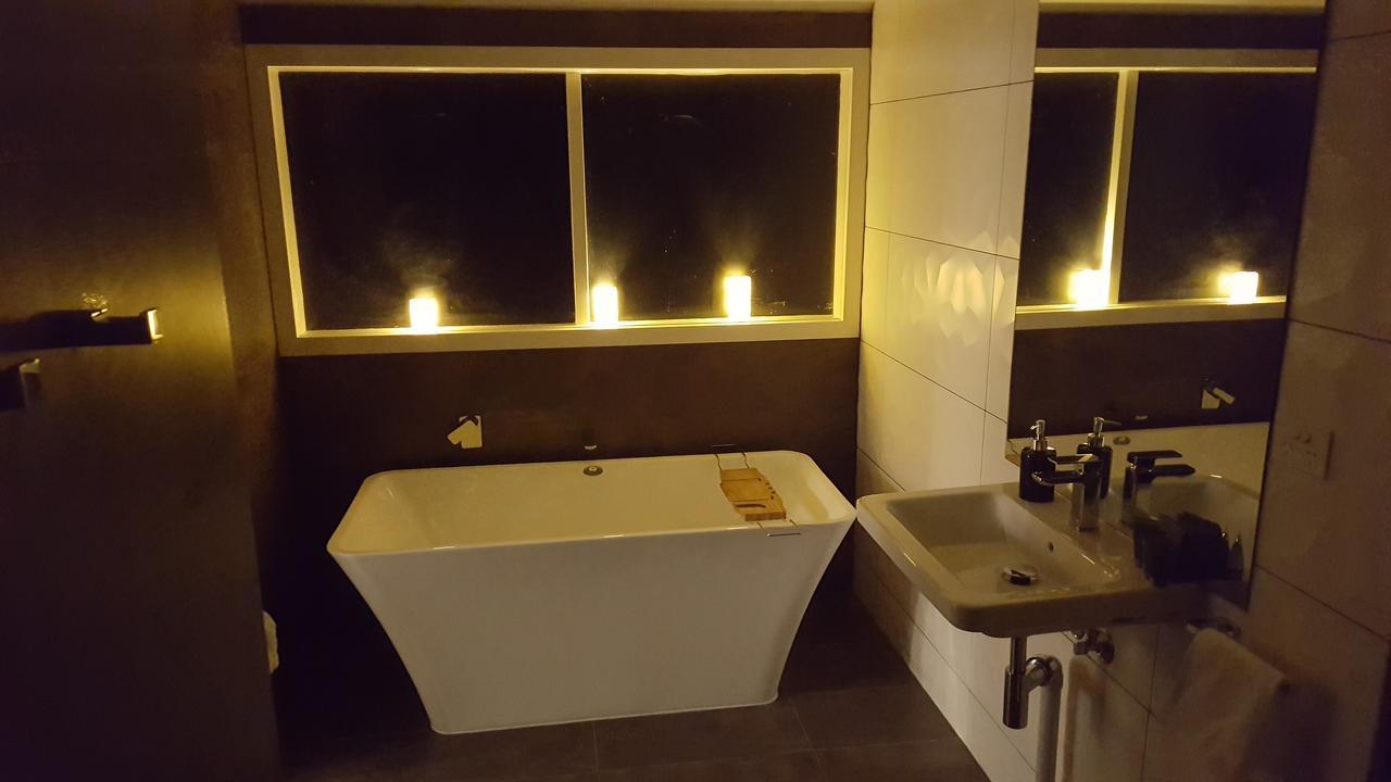 Lara Lodge Bagian luar foto