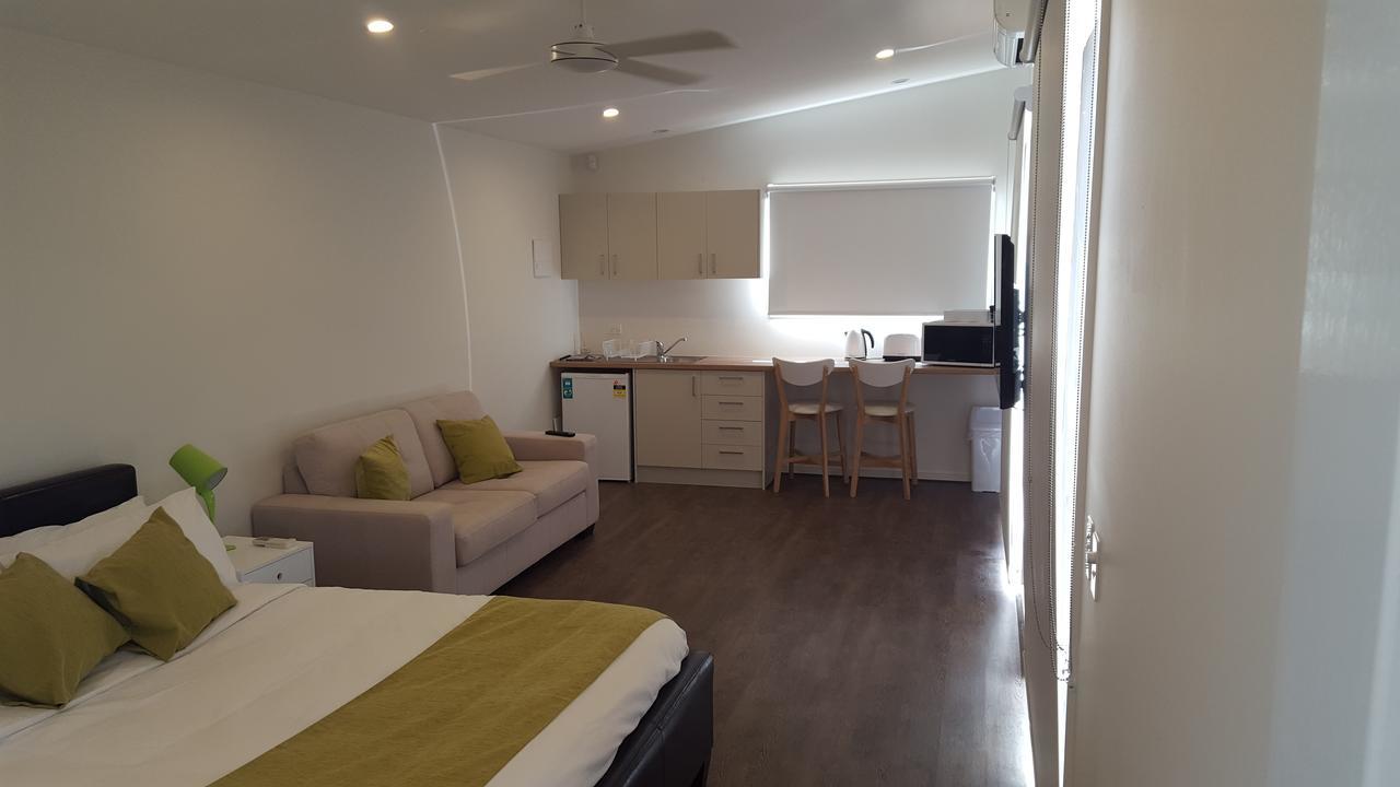 Lara Lodge Bagian luar foto